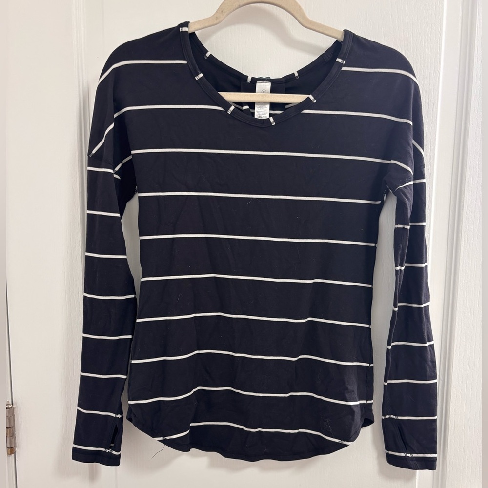 Ivivva By Lululemon Girls Black and White Striped Top Size 12
